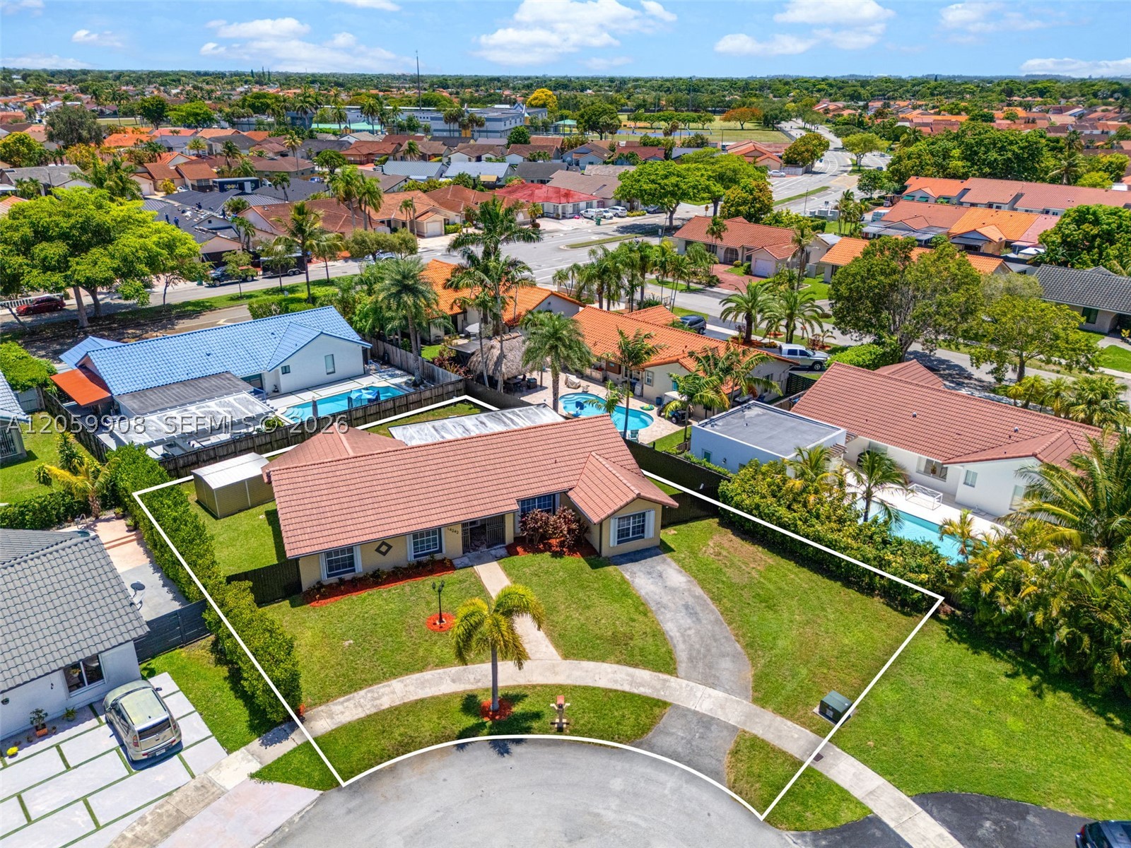 BIRD LAKES NORTH SEC 1 - Residential
