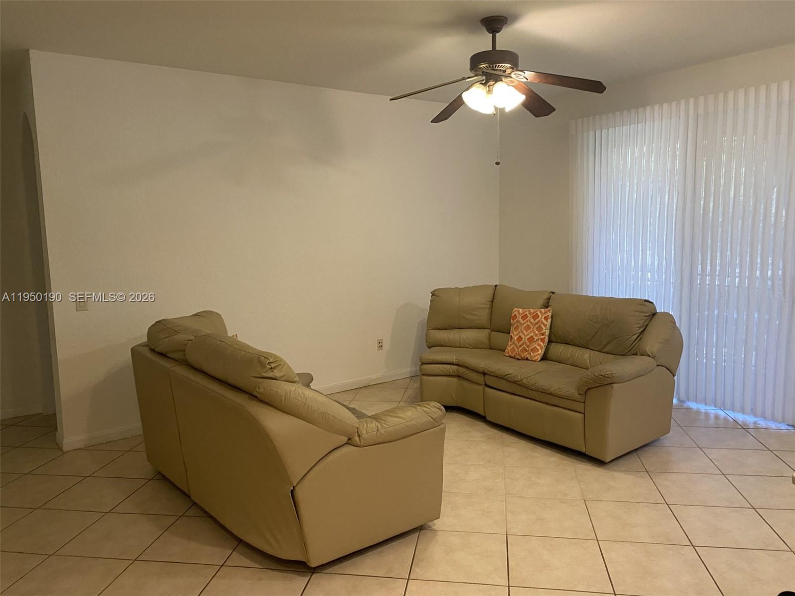 MARIPOSA POINTE AT WESTON - Residential