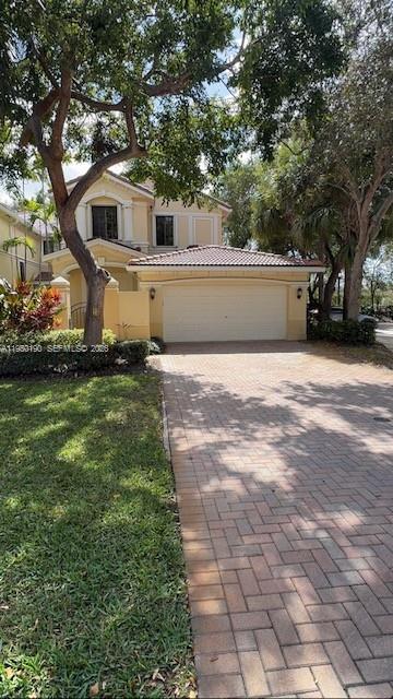 MARIPOSA POINTE AT WESTON - Residential
