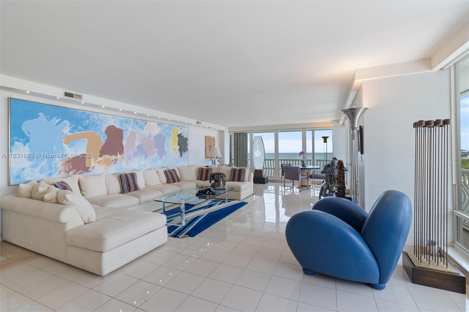 POINT OF AMERICAS - Residential