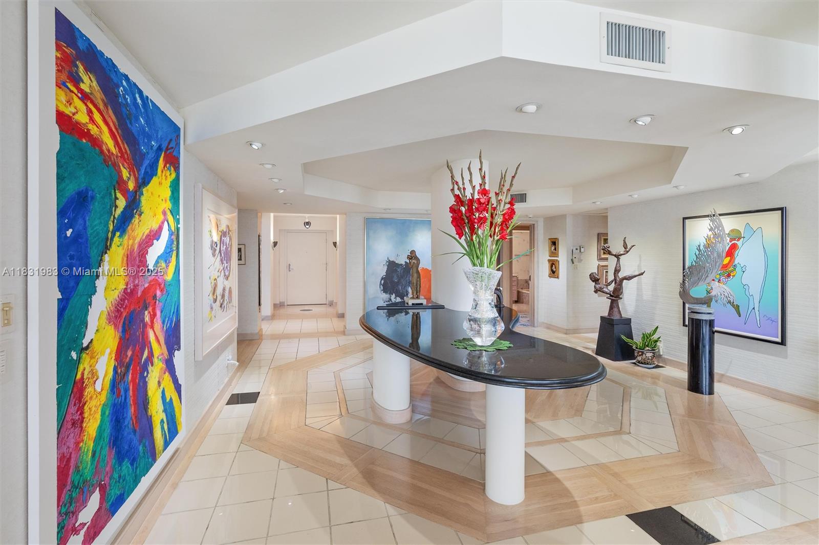POINT OF AMERICAS - Residential