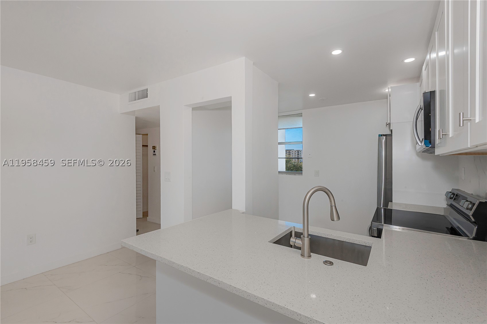 POINT EAST SEC II CONDO - Residential