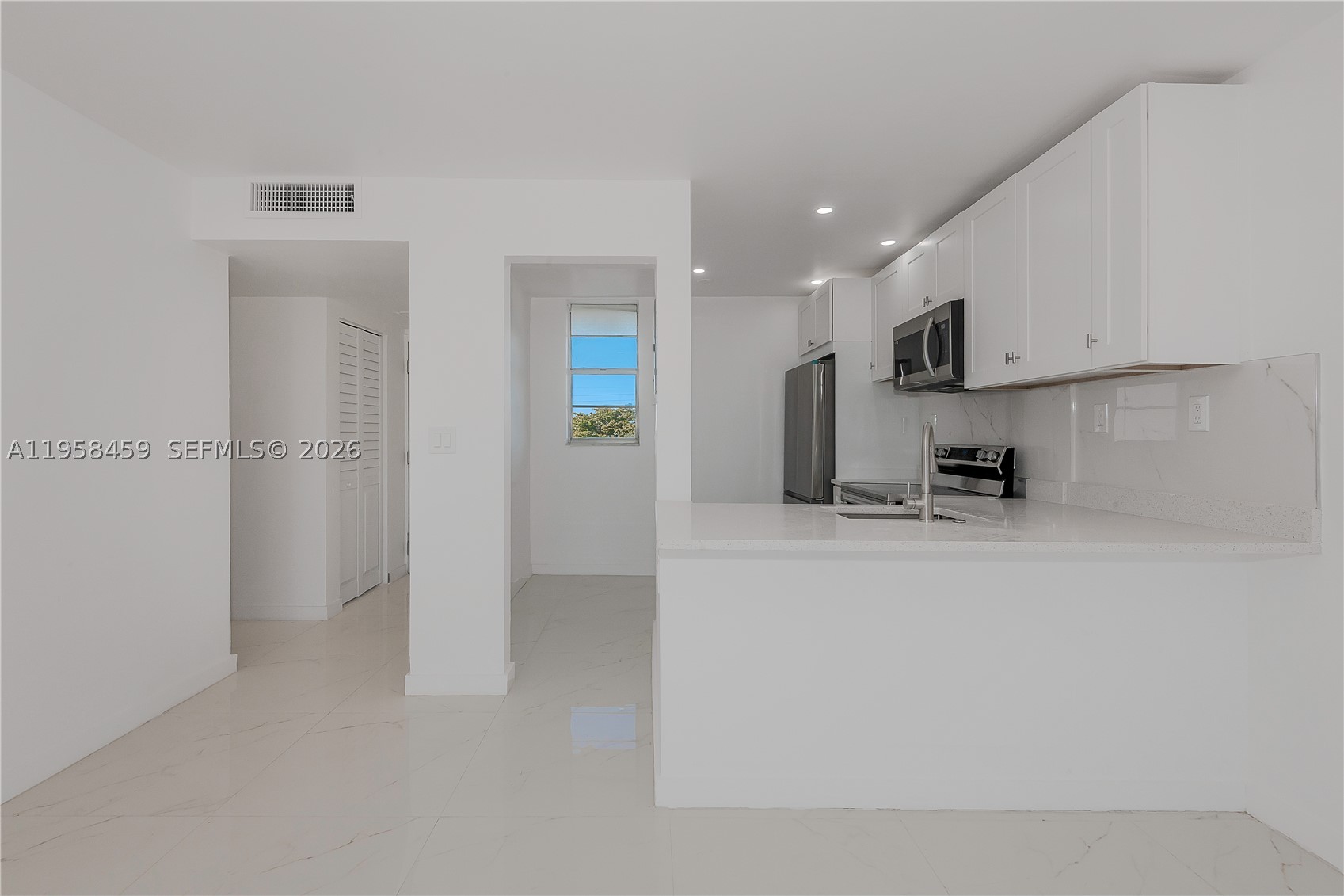POINT EAST SEC II CONDO - Residential