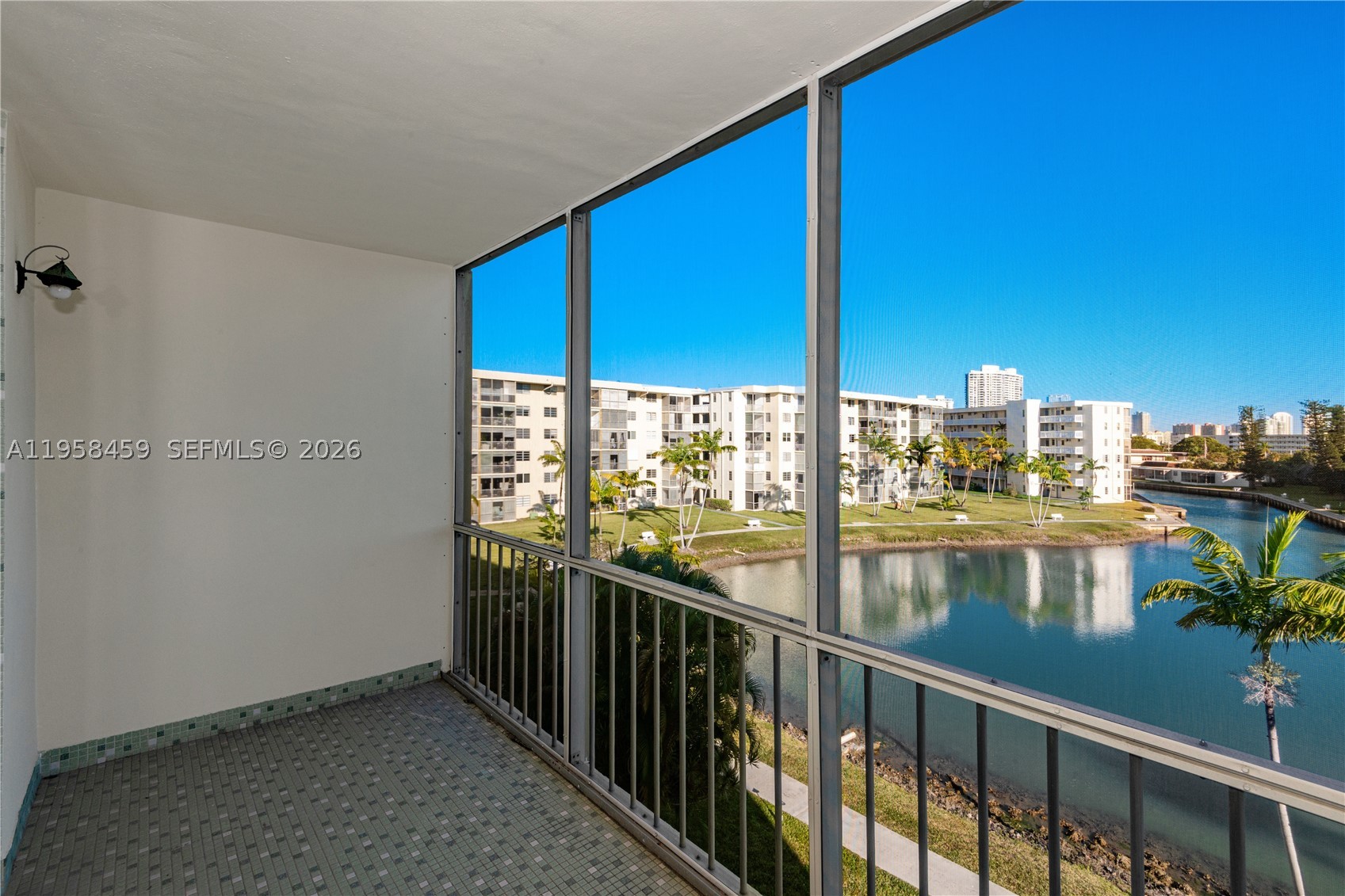 POINT EAST SEC II CONDO - Residential