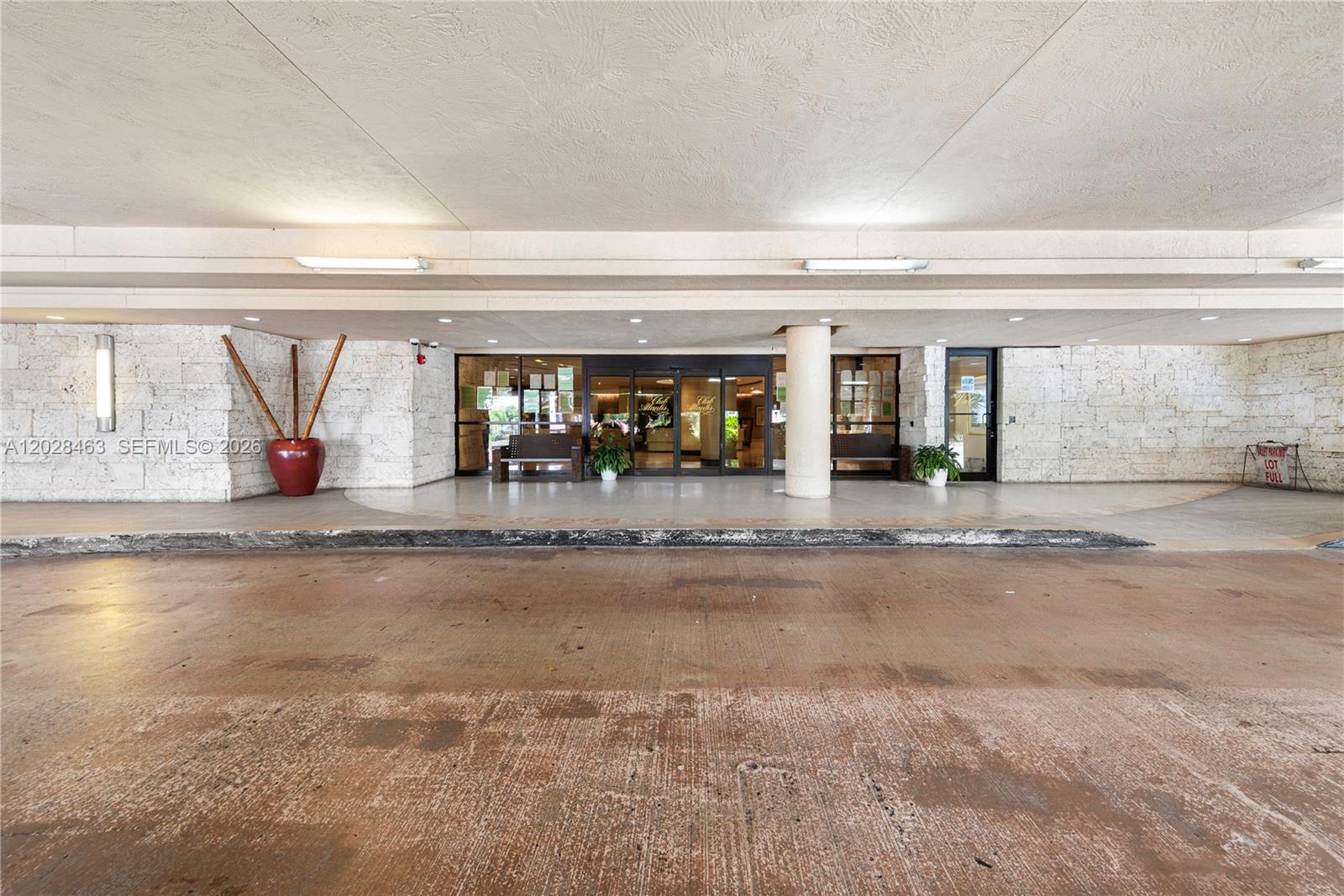 CLUB ATLANTIS CONDO - Residential Lease