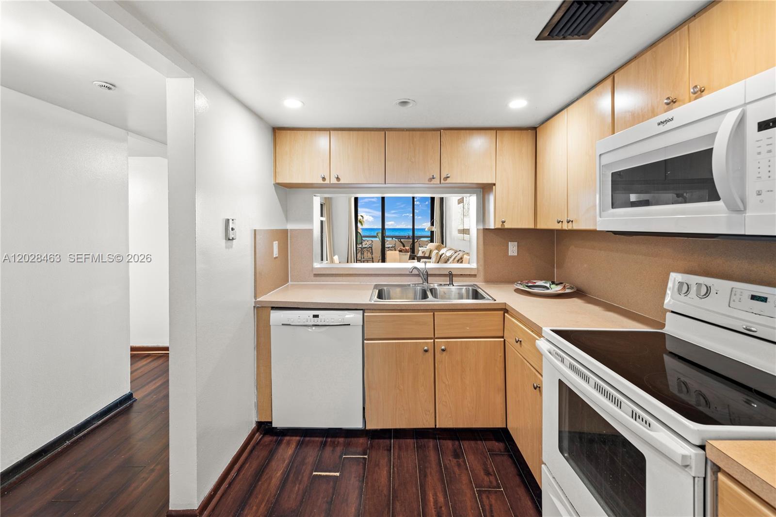 CLUB ATLANTIS CONDO - Residential Lease
