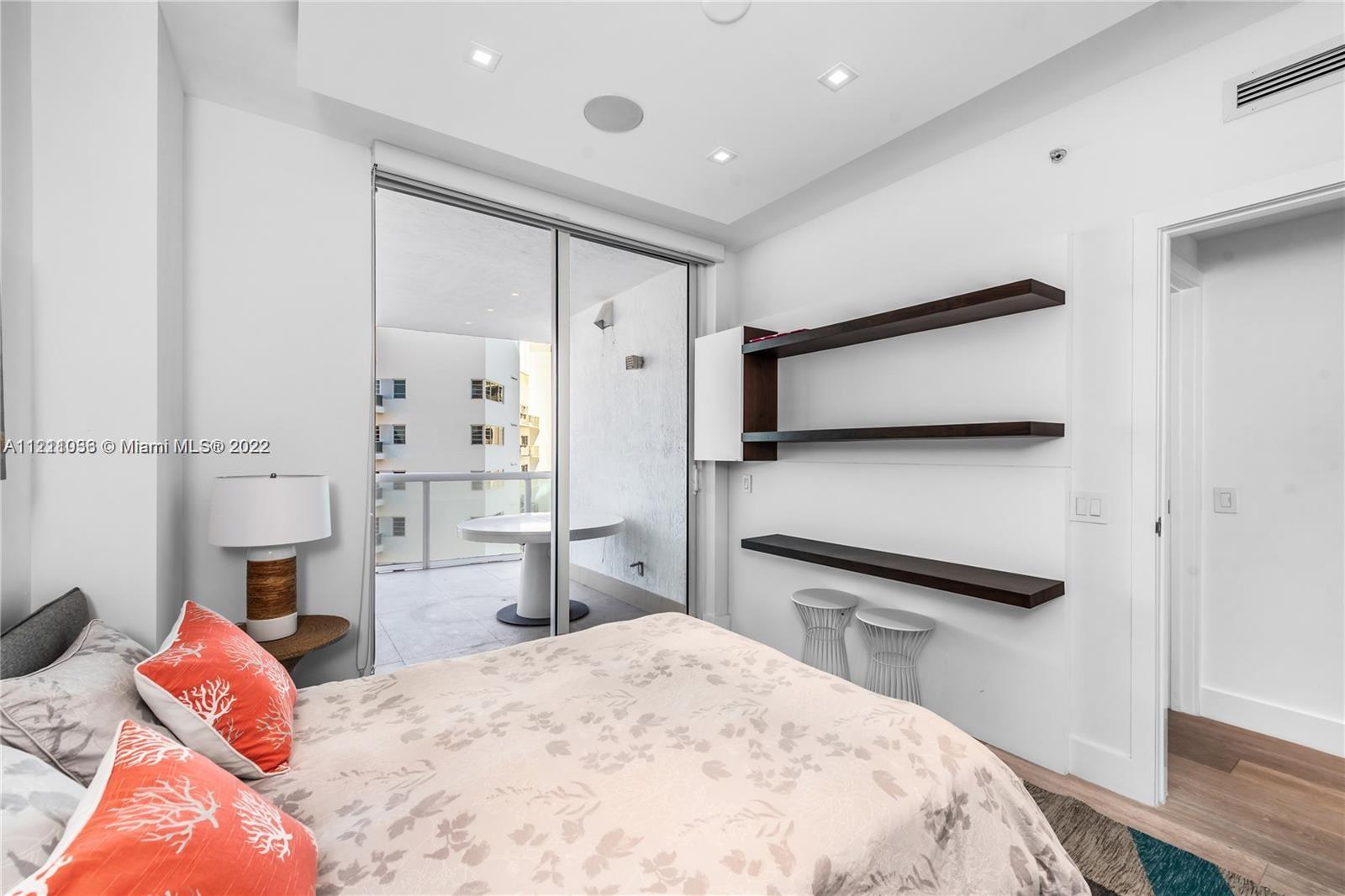 MOSAIC ON MIAMI BEACH CON - Residential Lease