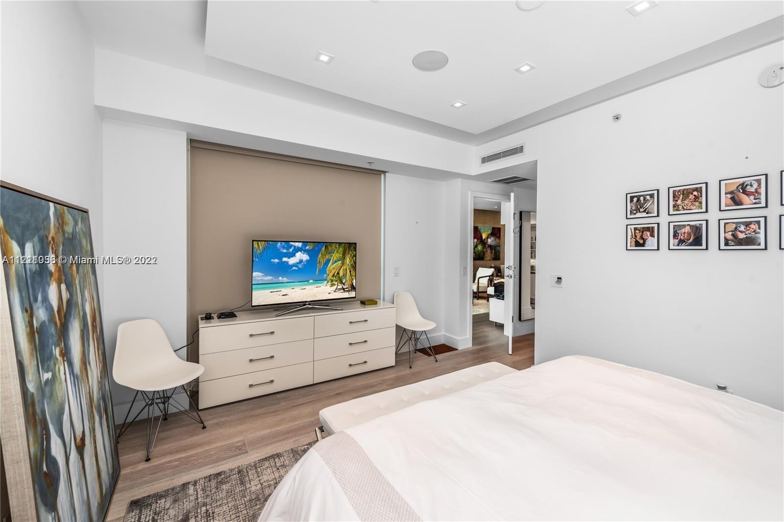 MOSAIC ON MIAMI BEACH CON - Residential Lease