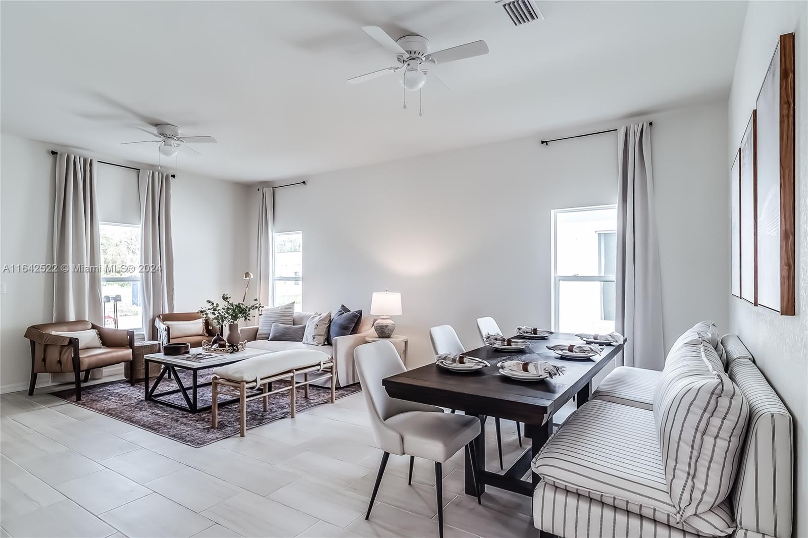 Las Villas at Kenilworth - Residential