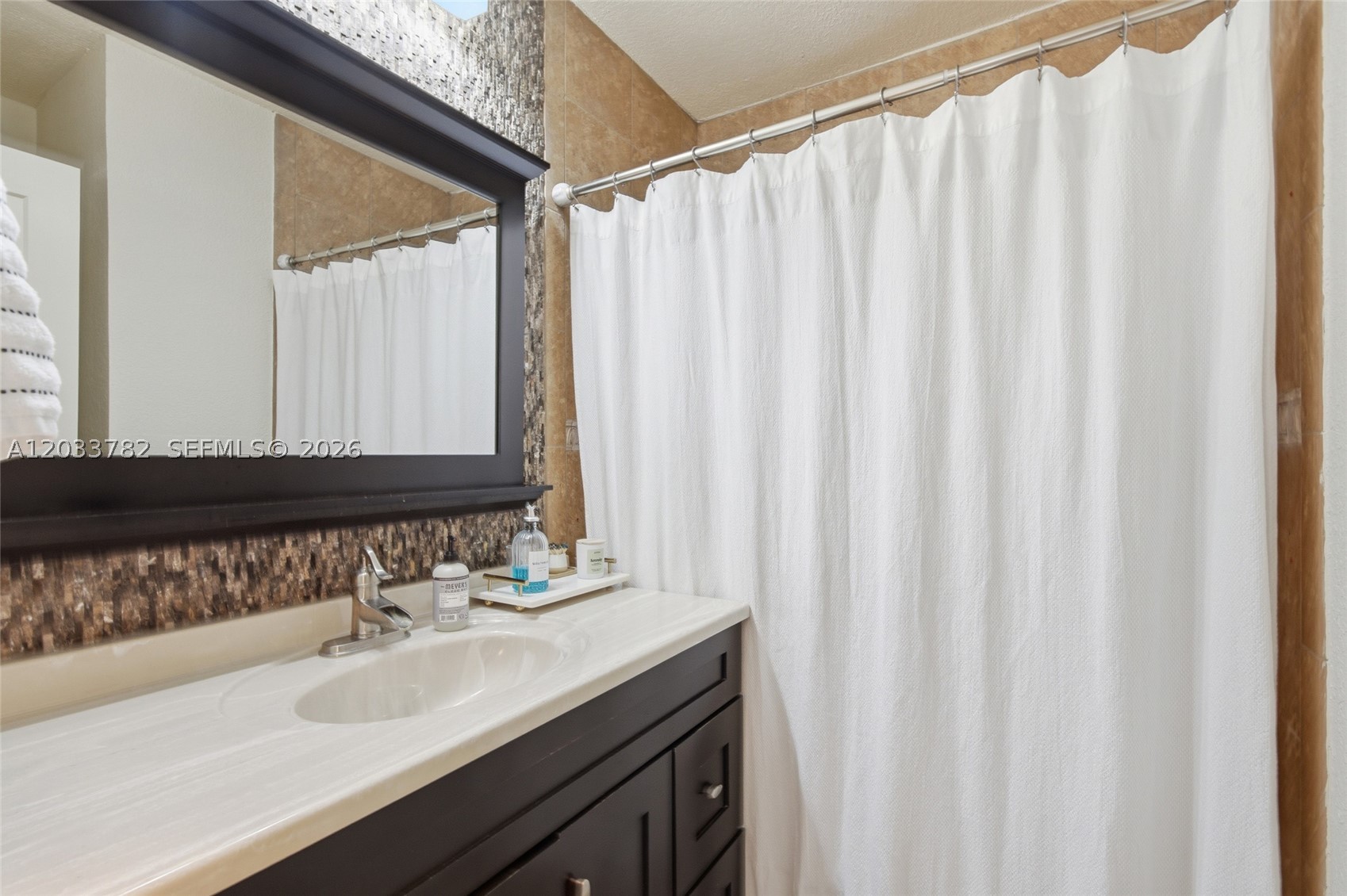 PEMBROKE RANCHES - Residential