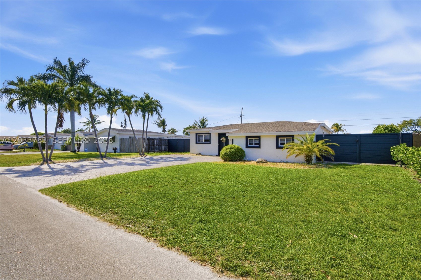 PEMBROKE RANCHES - Residential