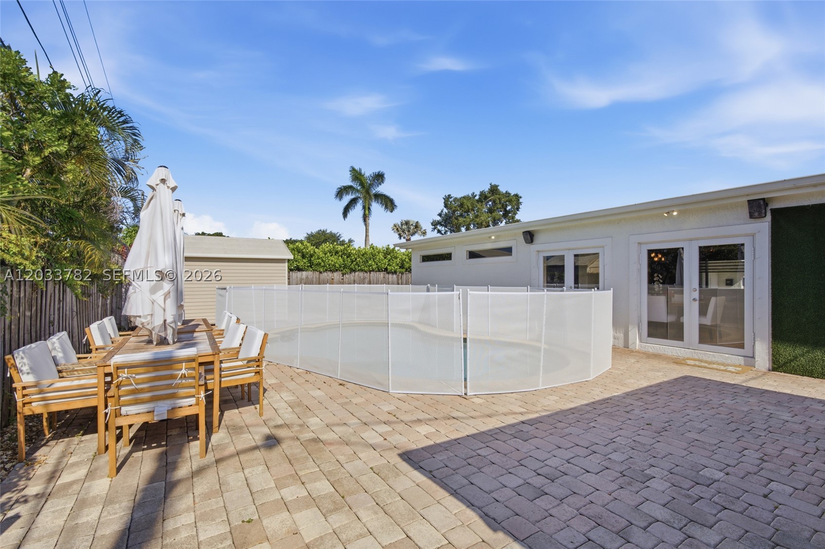 PEMBROKE RANCHES - Residential