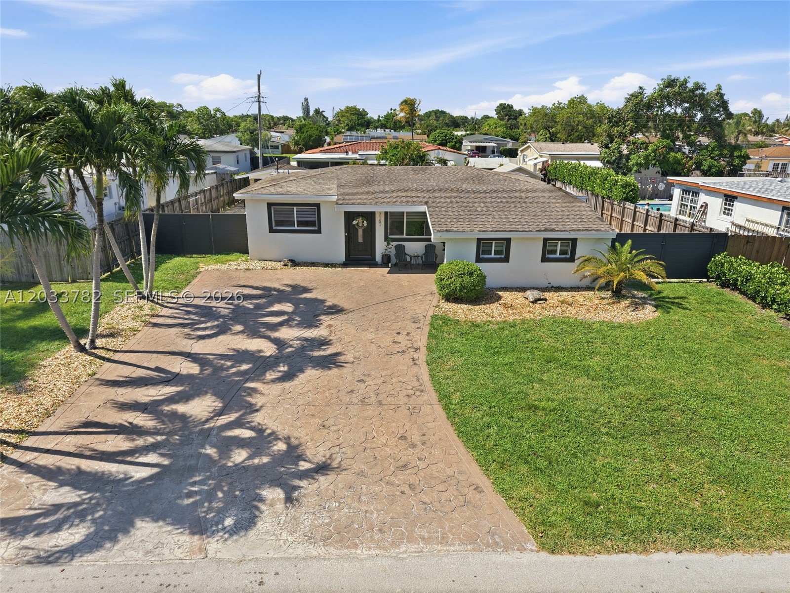 PEMBROKE RANCHES - Residential