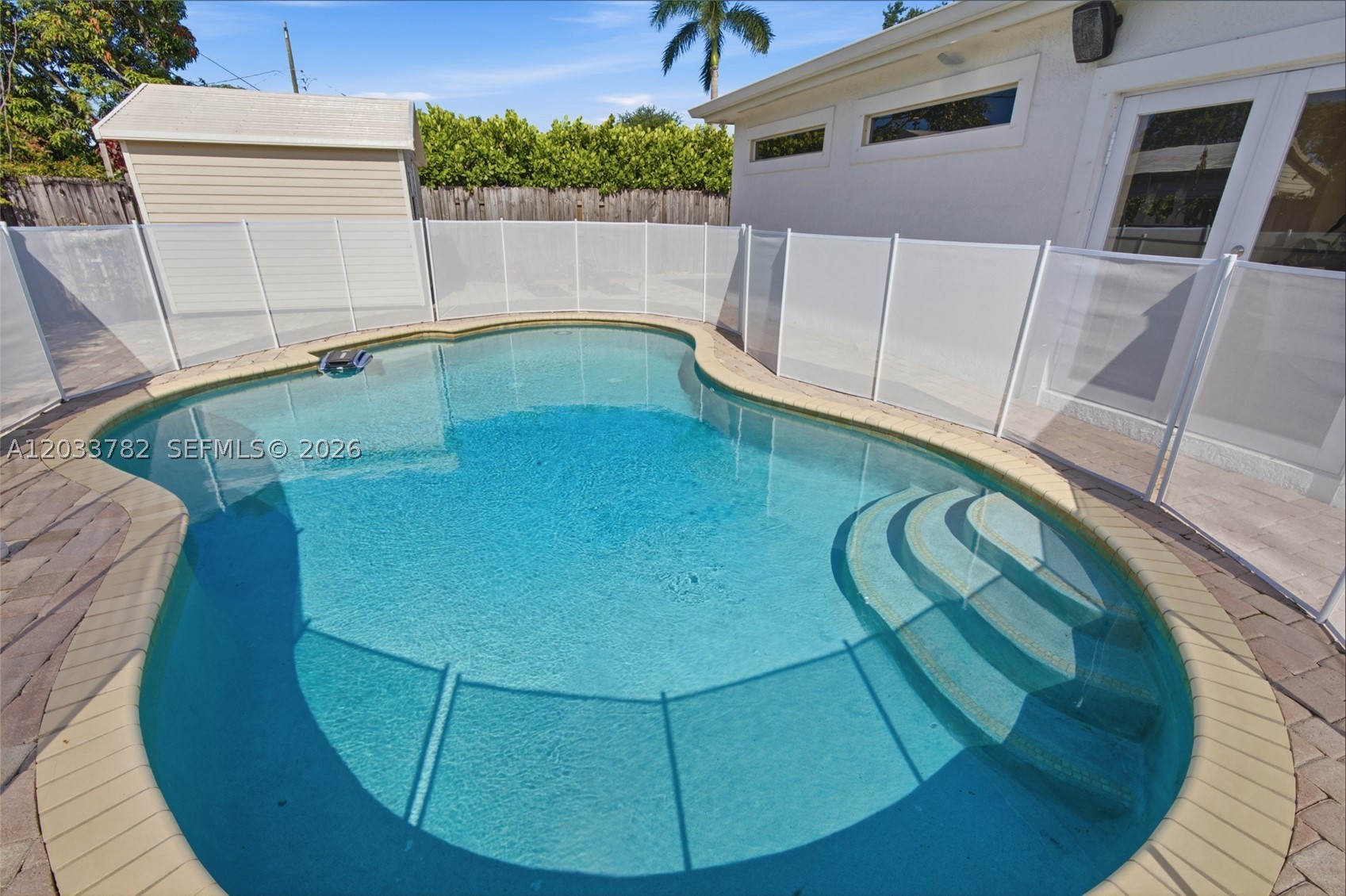 PEMBROKE RANCHES - Residential