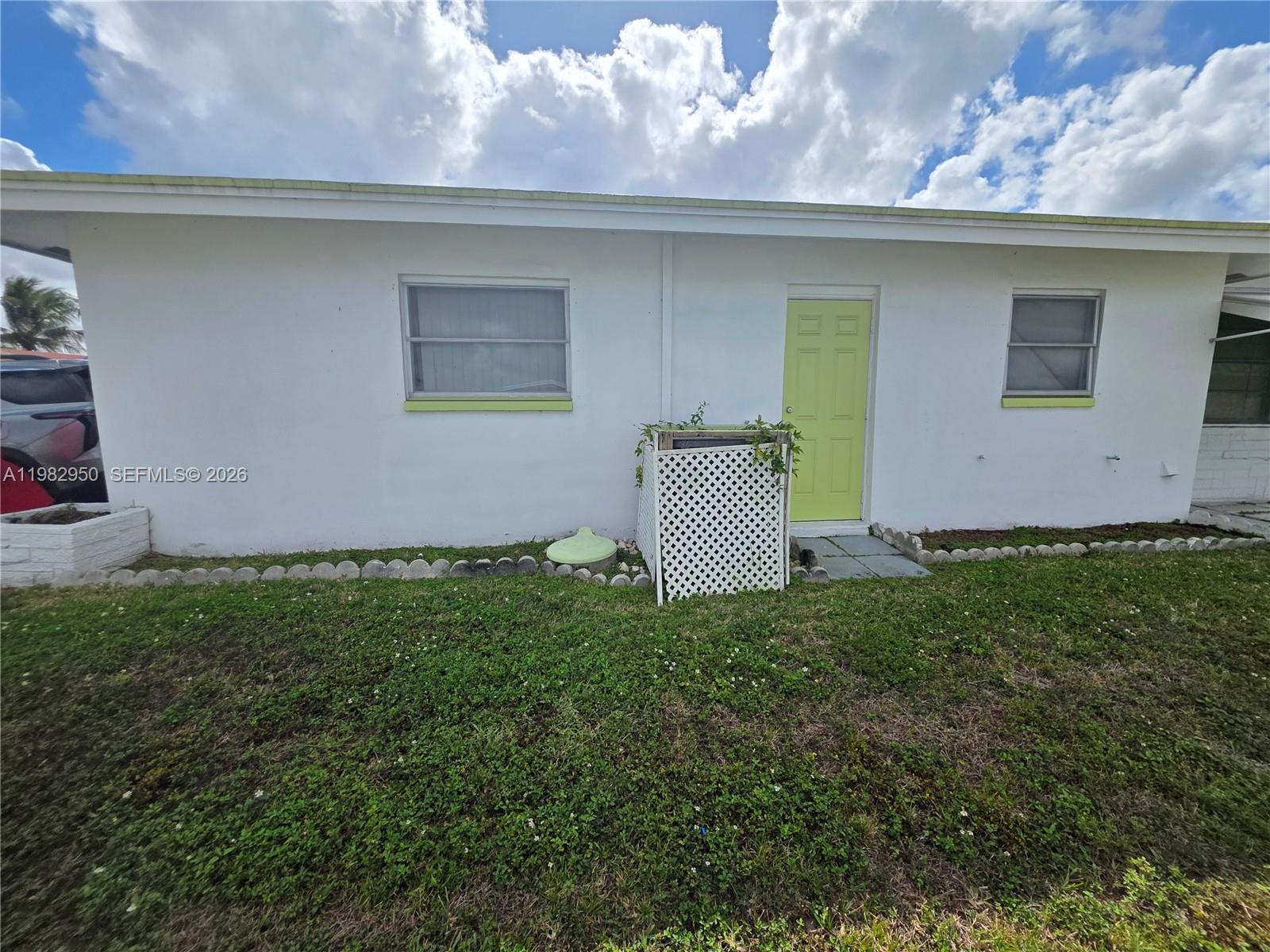 MAINLANDS OF TAMARAC LAKE - Residential