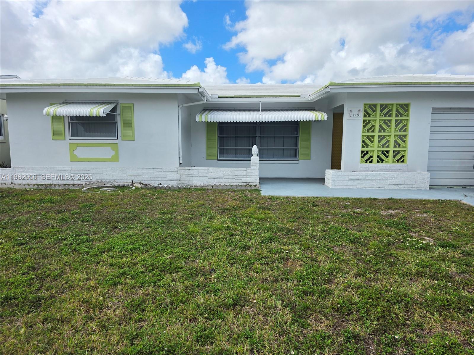 Pretty Corner Lot home in a 55+ community. Quarterly HOA is budget friendly. Walk into an updated kitchen and living room.  Roof is functional and lot has curb appeal.  Priced to sell quickly!