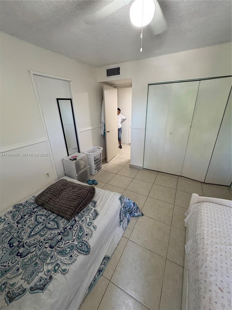 PALM-WEST GARDENS CONDO - Residential