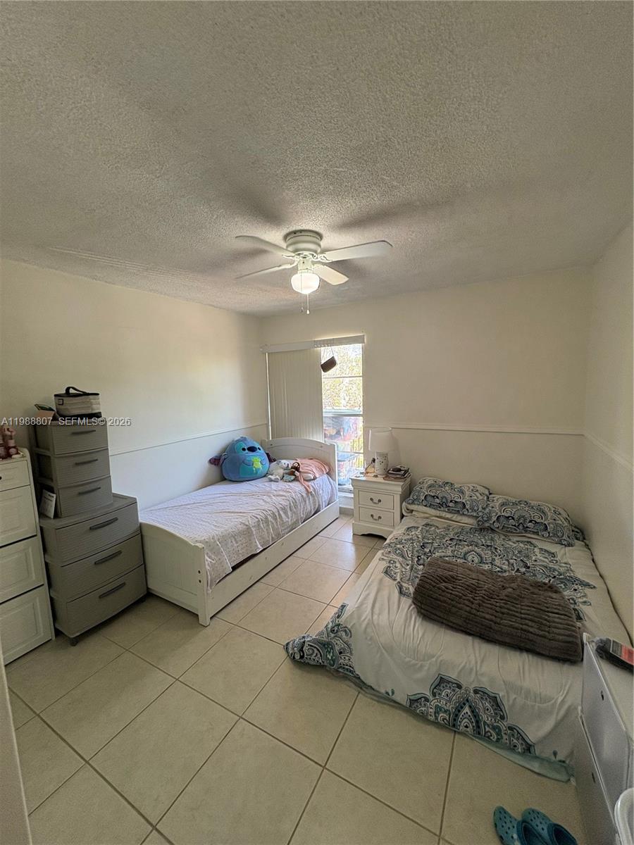 PALM-WEST GARDENS CONDO - Residential