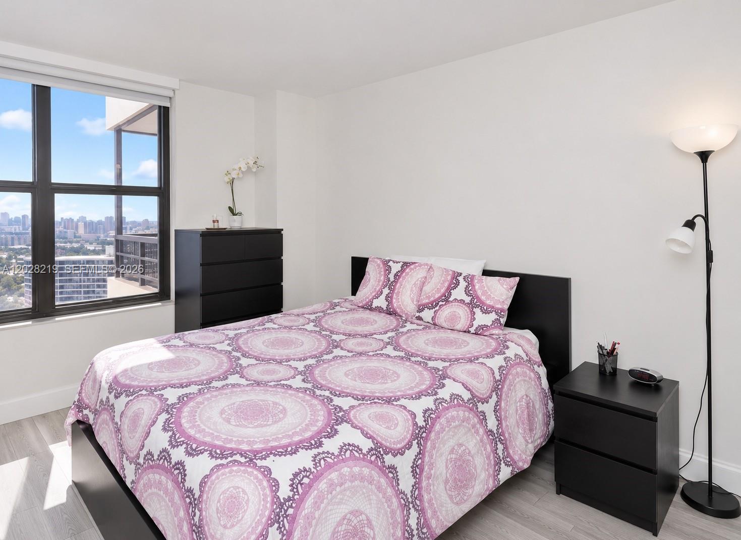 OLYMPUS CONDO PHASE - Residential