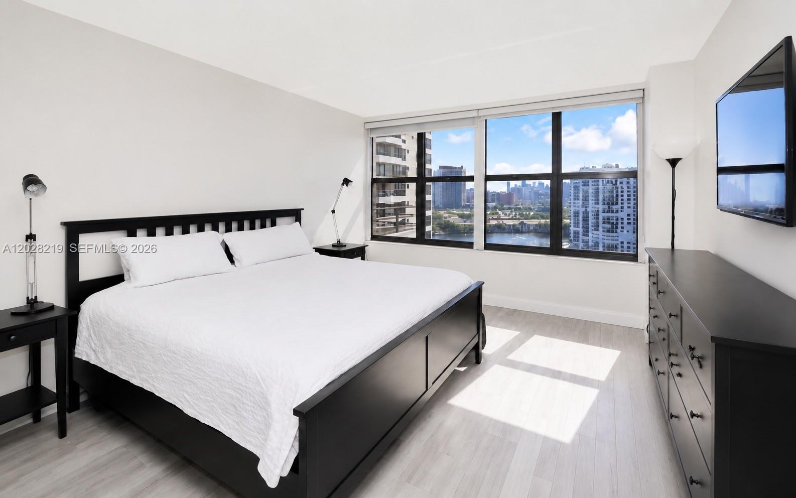 OLYMPUS CONDO PHASE - Residential