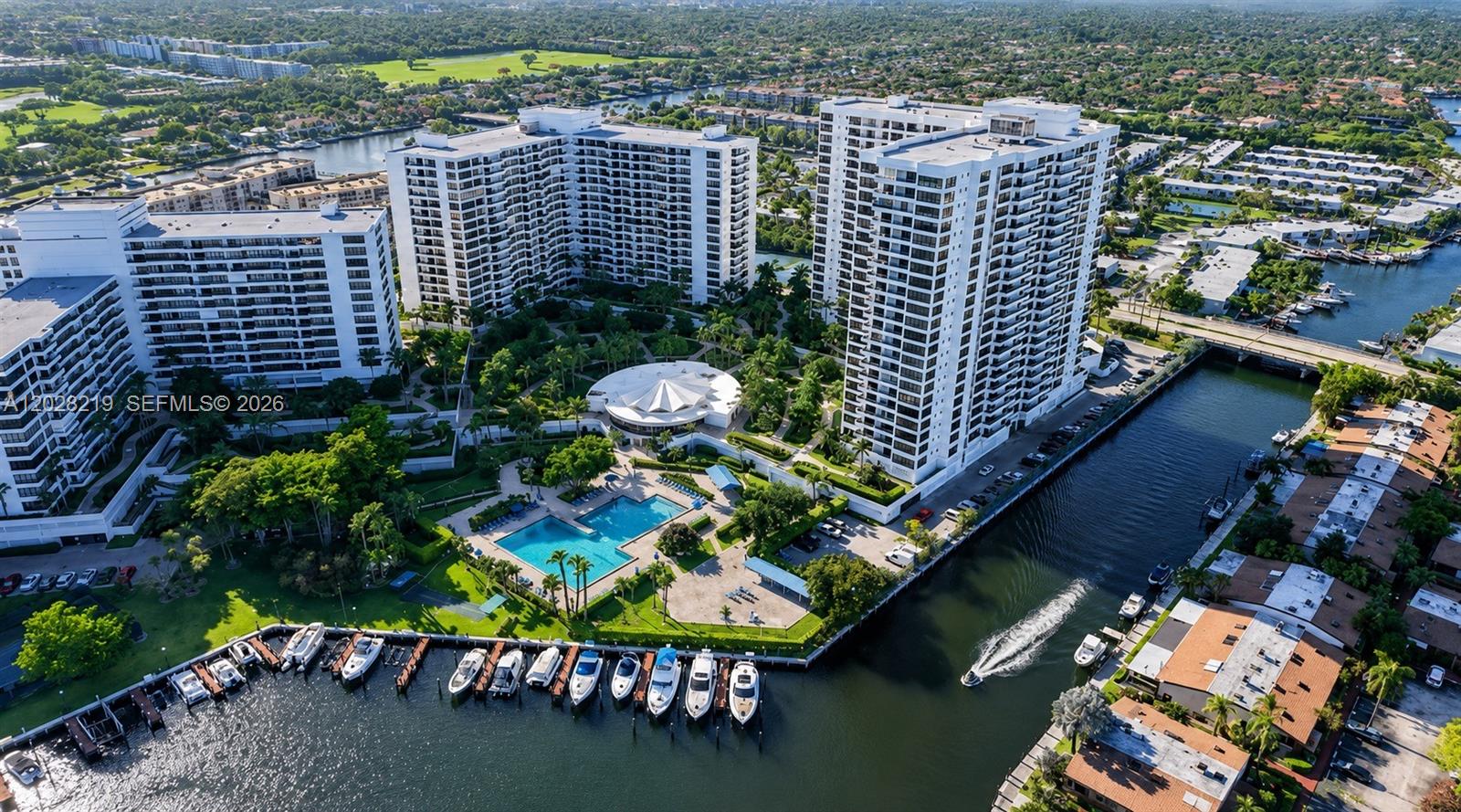 OLYMPUS CONDO PHASE - Residential