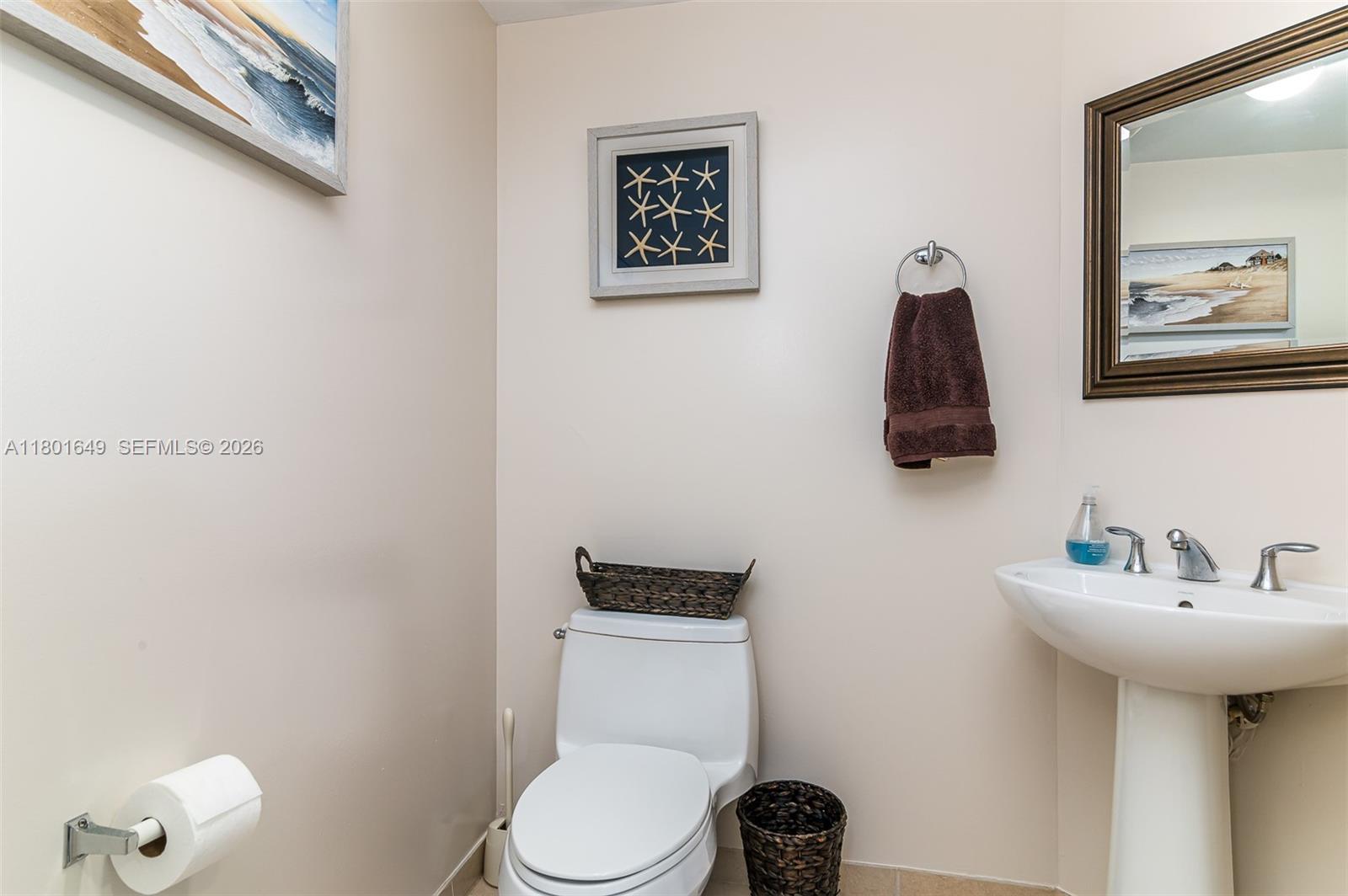 LA PERLA CONDO - Residential