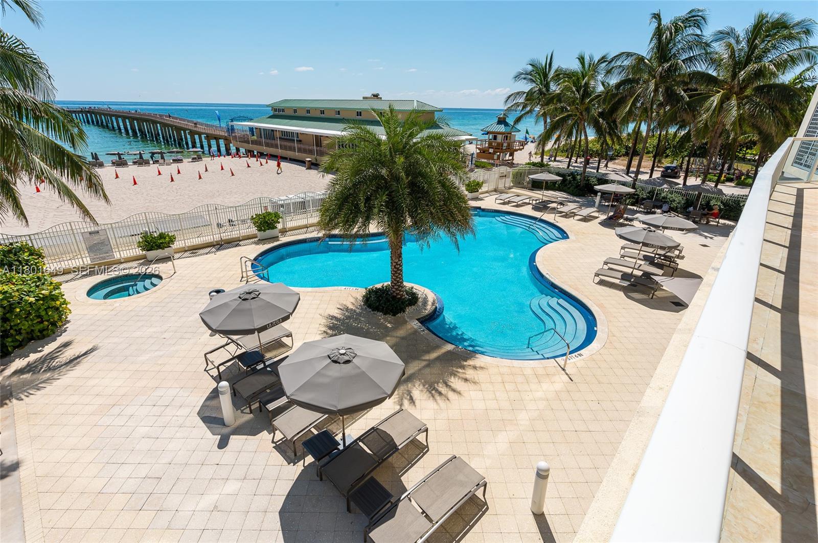 LA PERLA CONDO - Residential