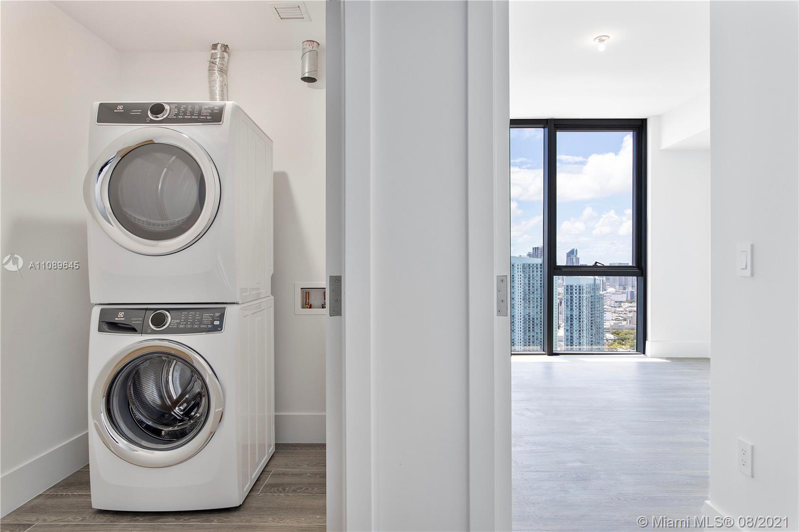 Elysee Condo - Residential