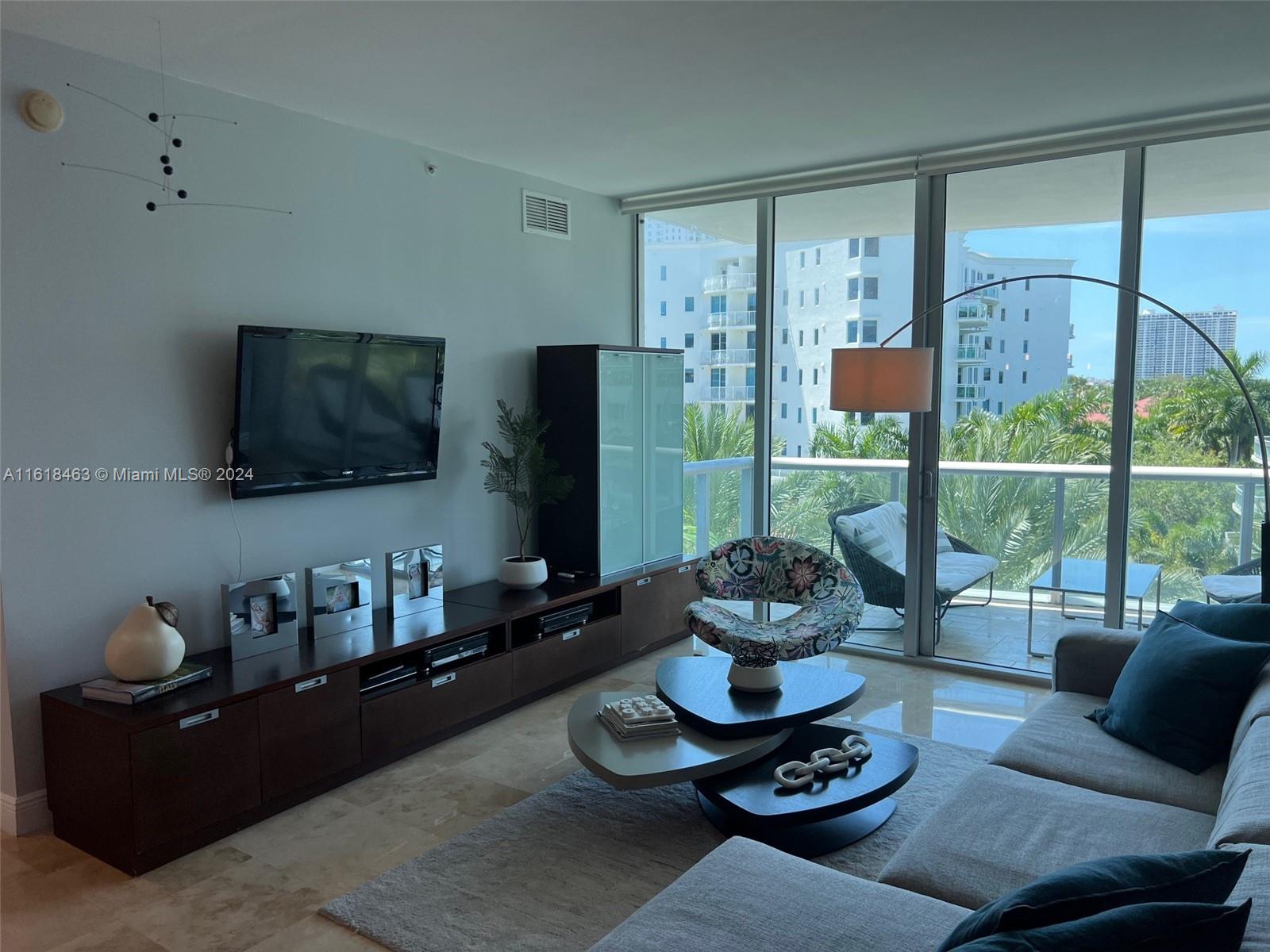 THE ATRIUM AT AVENTURA CO - Residential