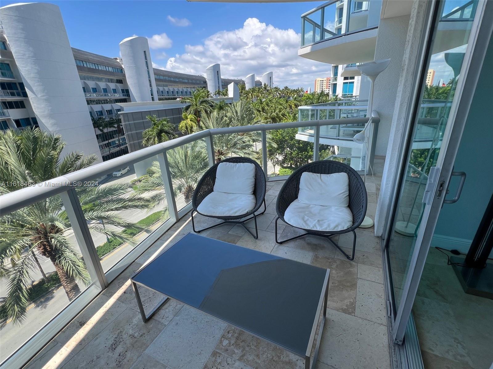 THE ATRIUM AT AVENTURA CO - Residential
