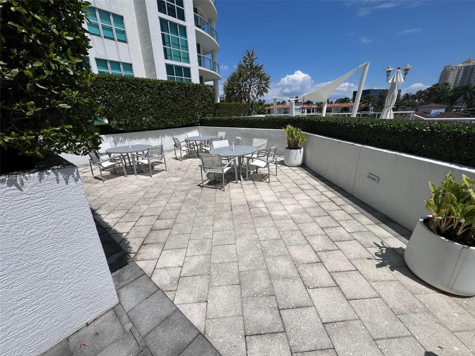 THE ATRIUM AT AVENTURA CO - Residential