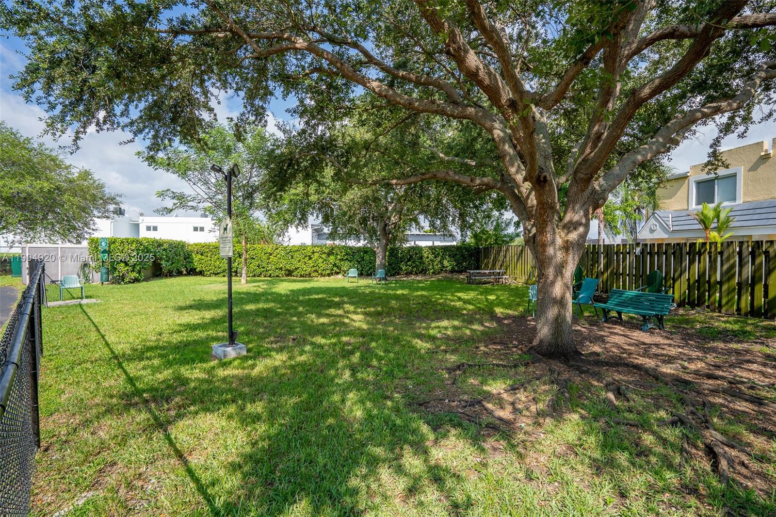 OASIS CONDO NO 3 - Residential Lease