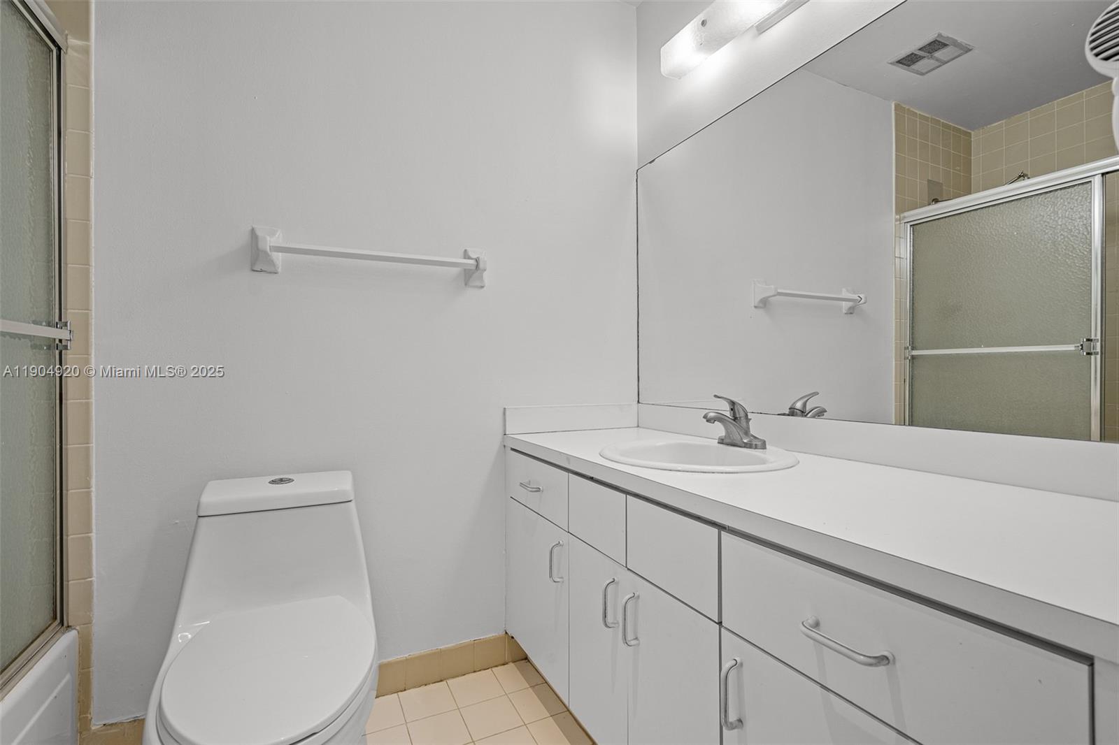 OASIS CONDO NO 3 - Residential Lease