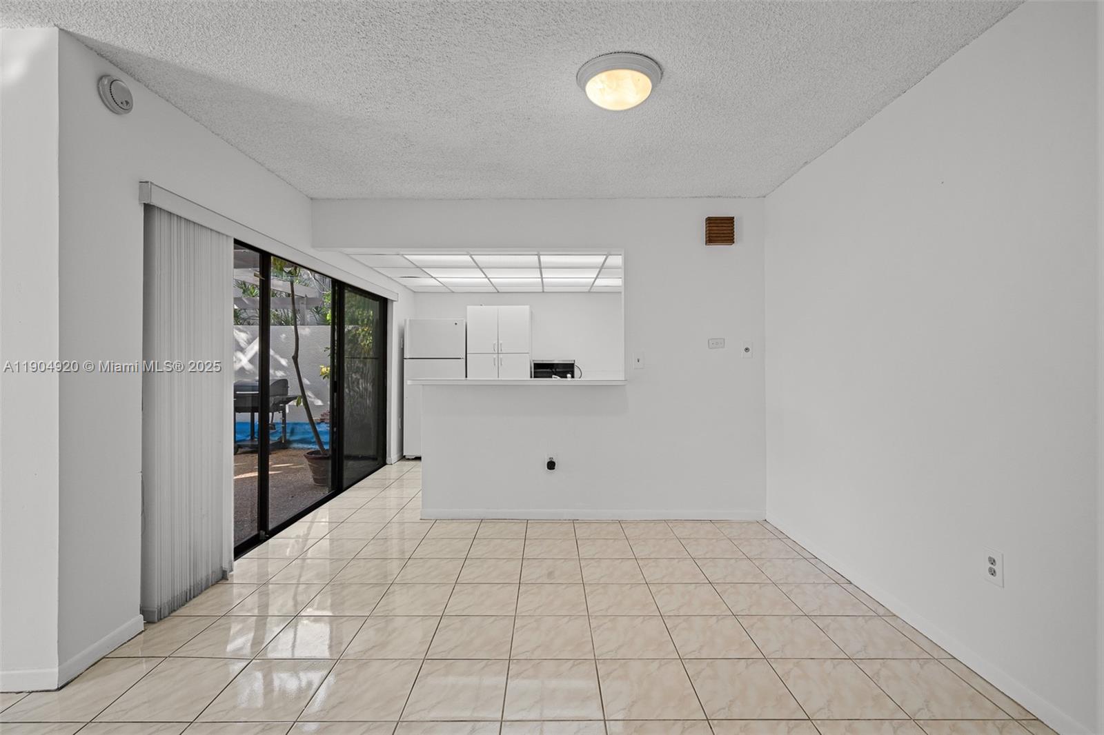 OASIS CONDO NO 3 - Residential Lease