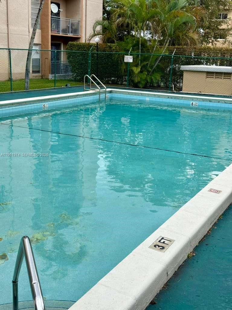 SUNSET VILLAS PHASE II CO - Residential Lease