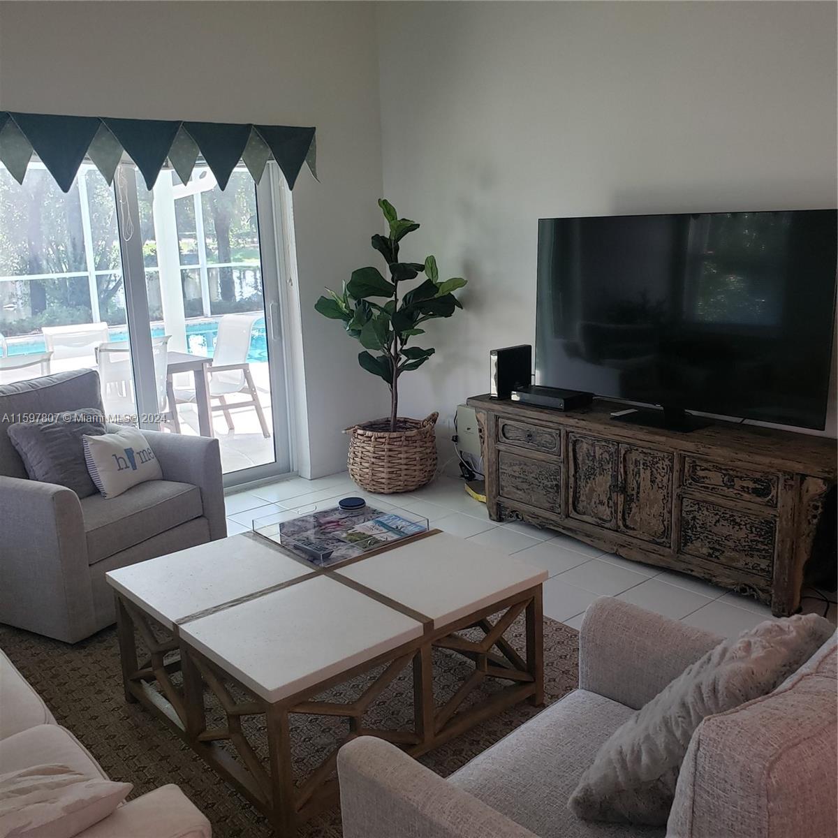 MARINER VILLAGE - Residential Lease