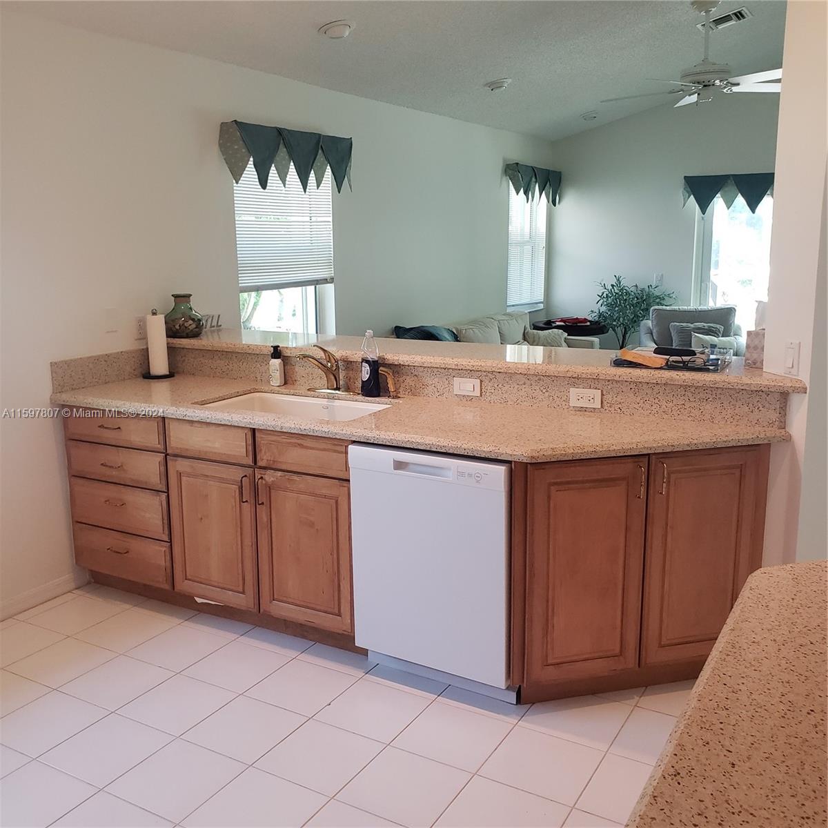 MARINER VILLAGE - Residential Lease