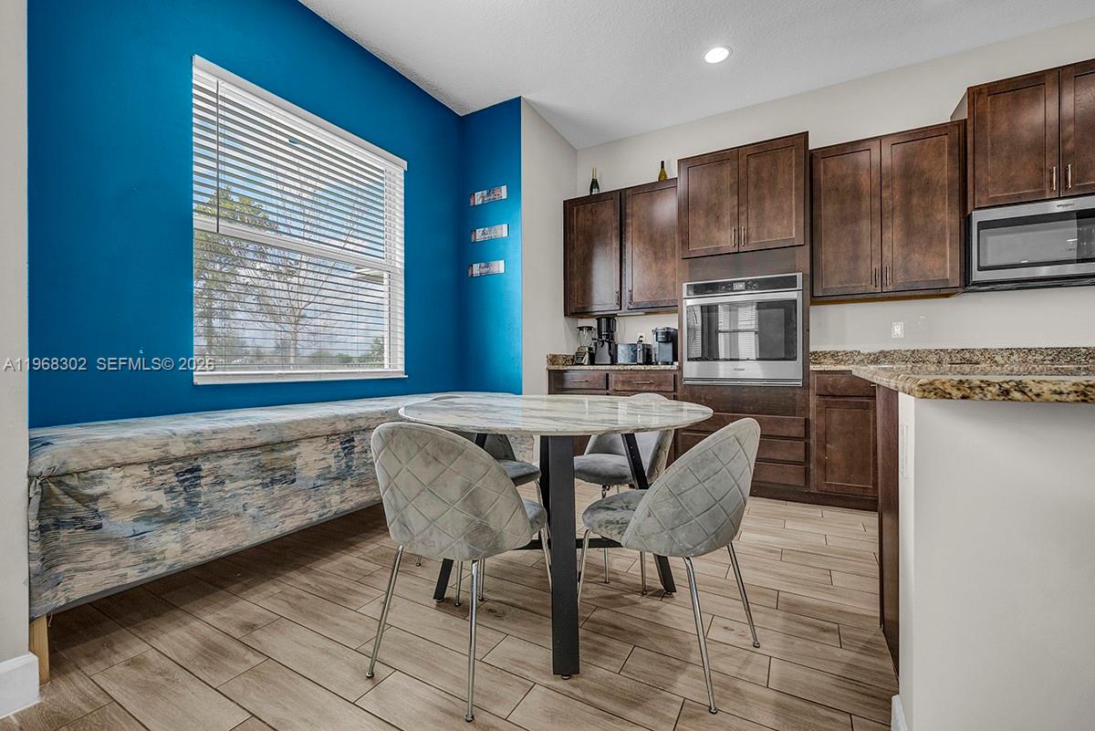 GROVES OF WESTLAKE - Residential