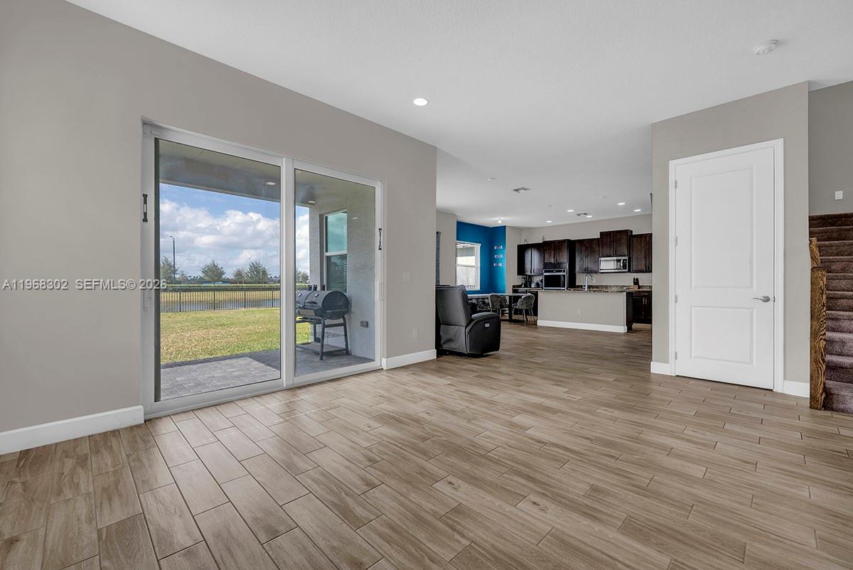 GROVES OF WESTLAKE - Residential