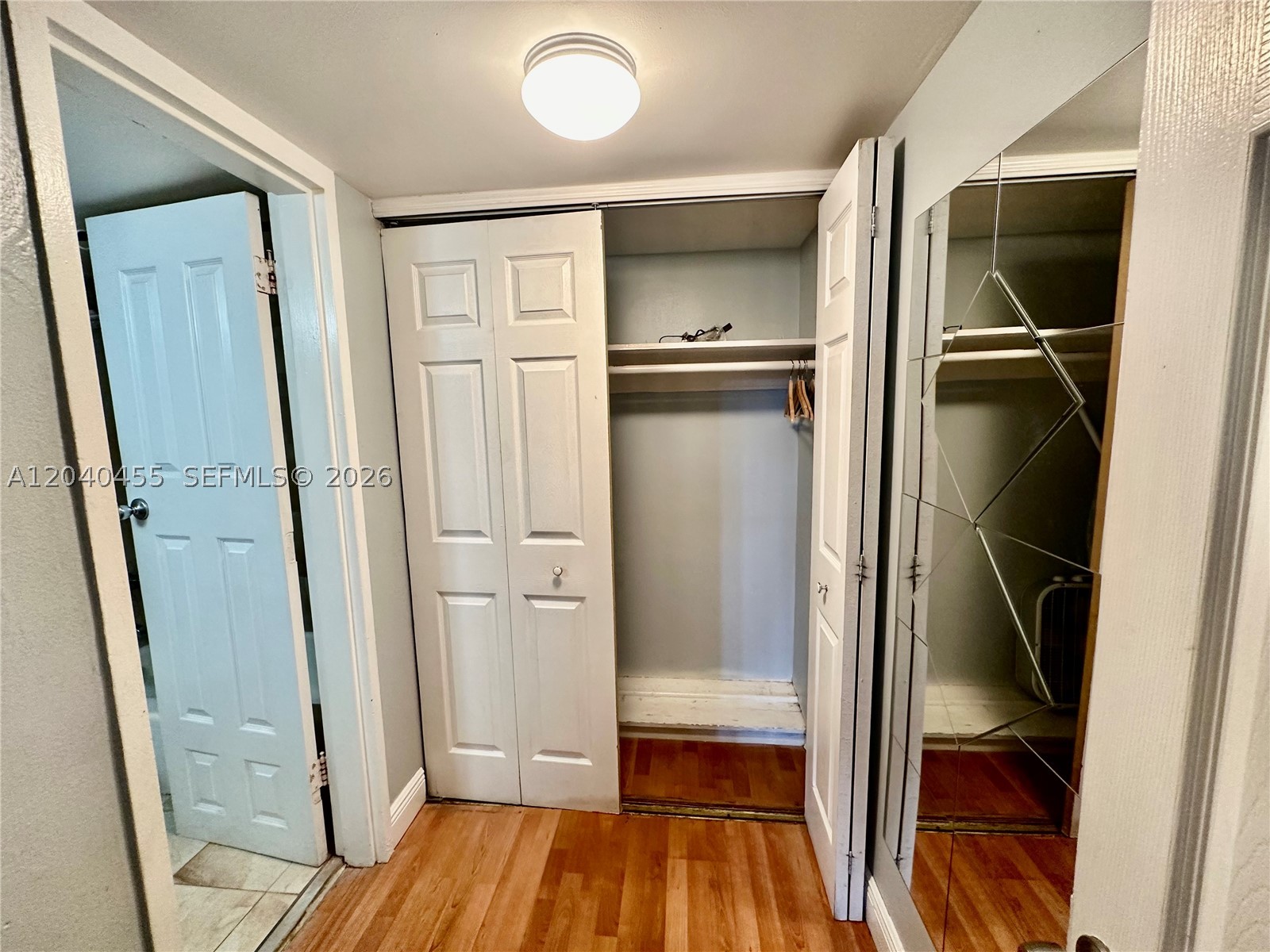 DIPLOMAT GOLF & RACQUET C - Residential