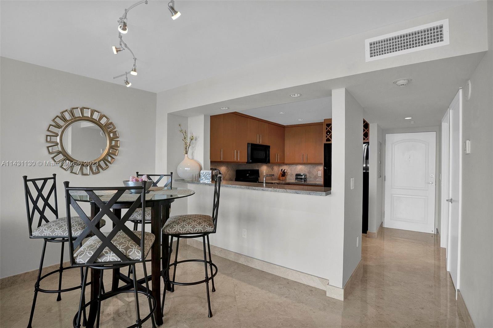 AVENTURA ELDORADO CONDO - Residential