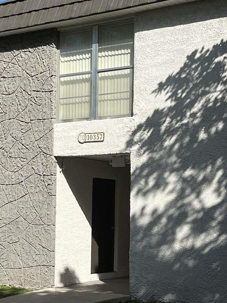 KENDALL ACRES CONDO BLDG - Residential Lease