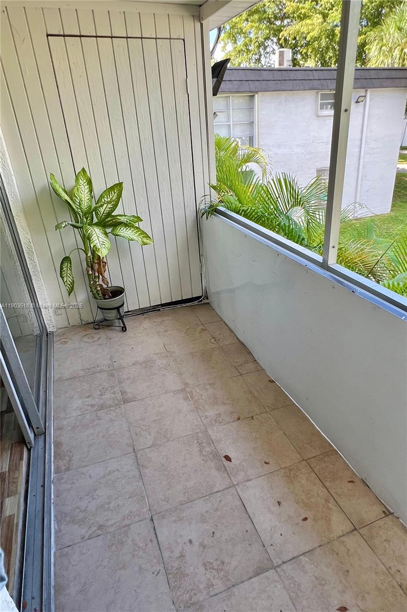 KENDALL ACRES CONDO BLDG - Residential Lease