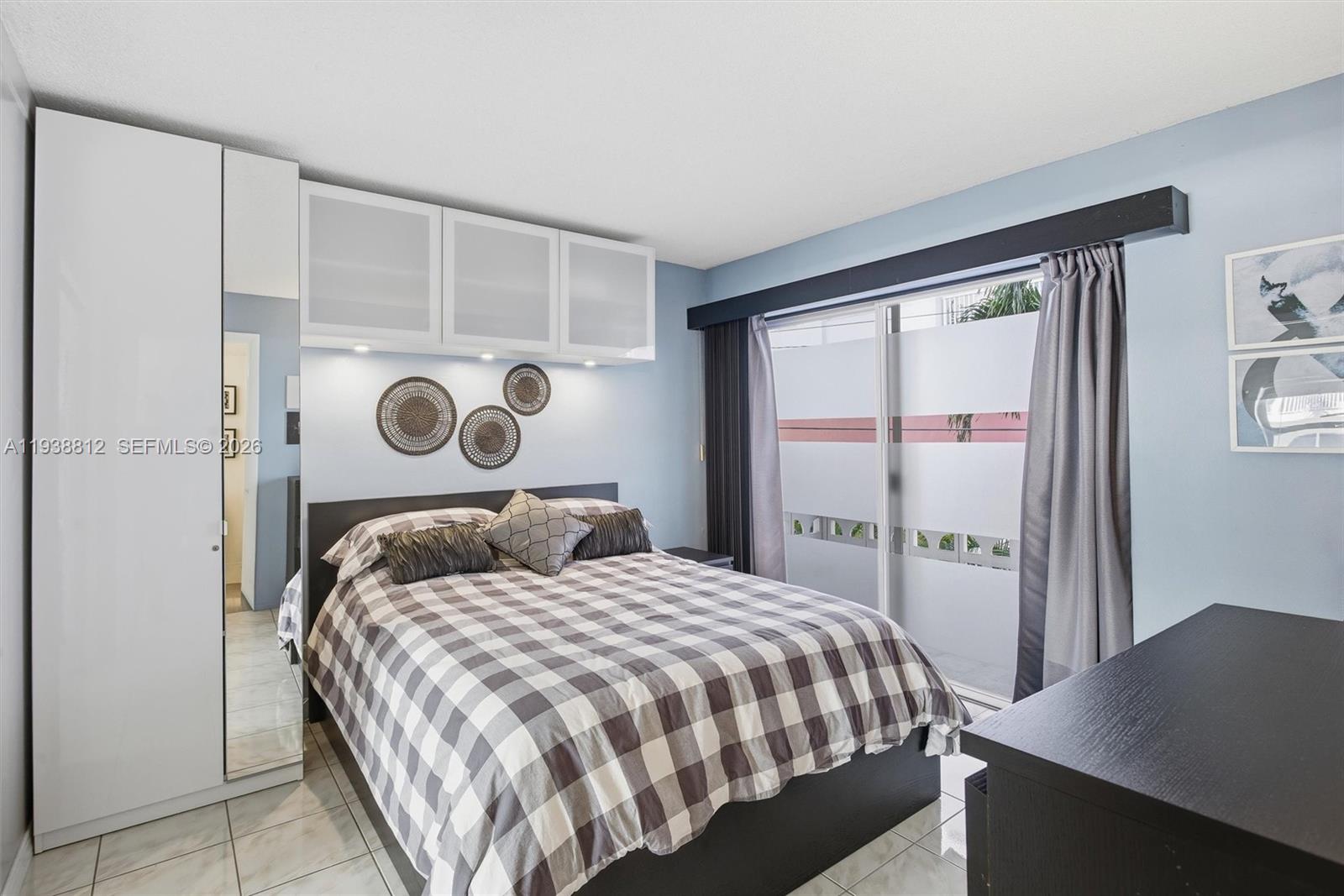 AMBASSADOR SOUTH CO-OP - Residential