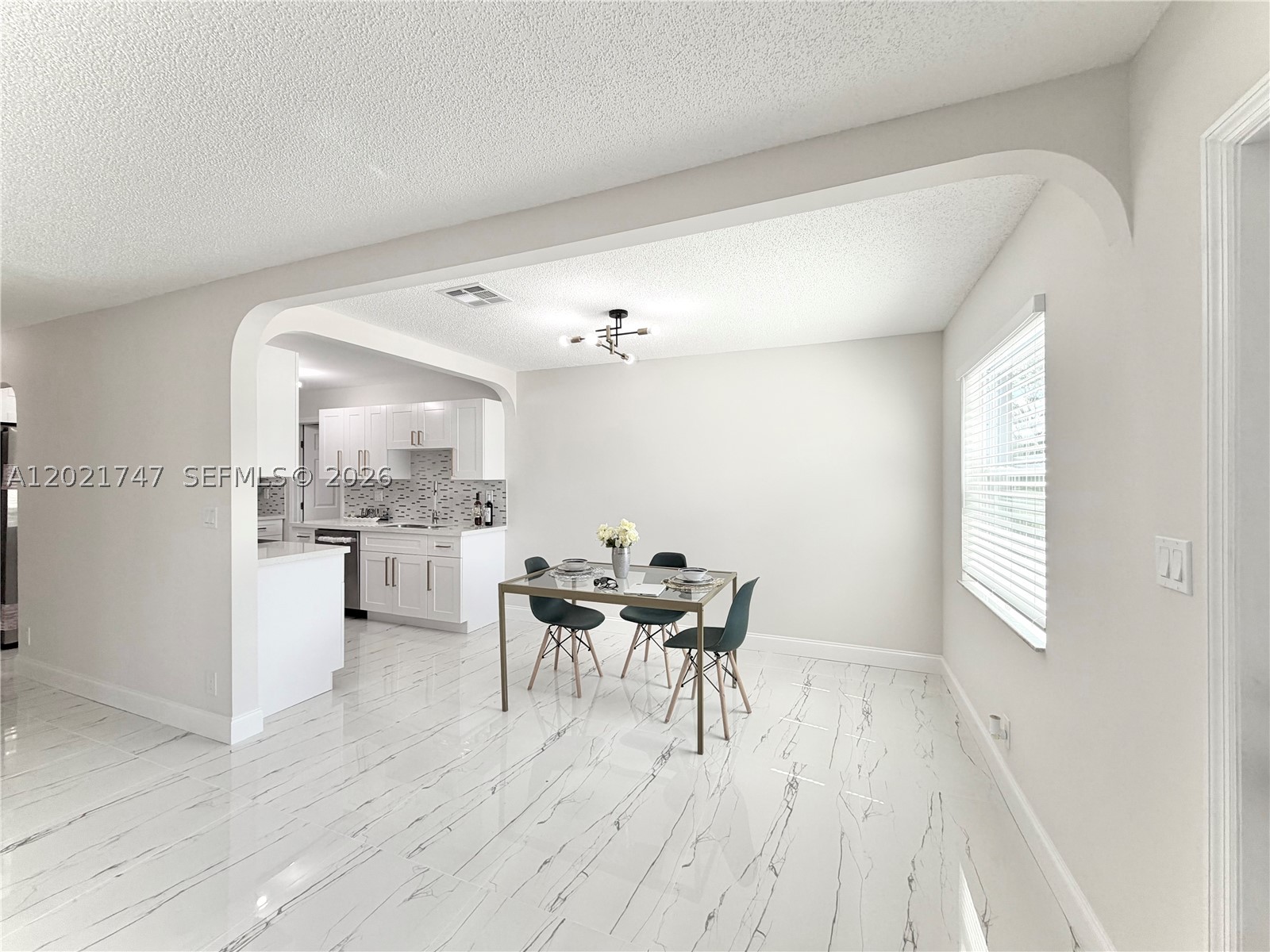 SANDERS PARK - Residential