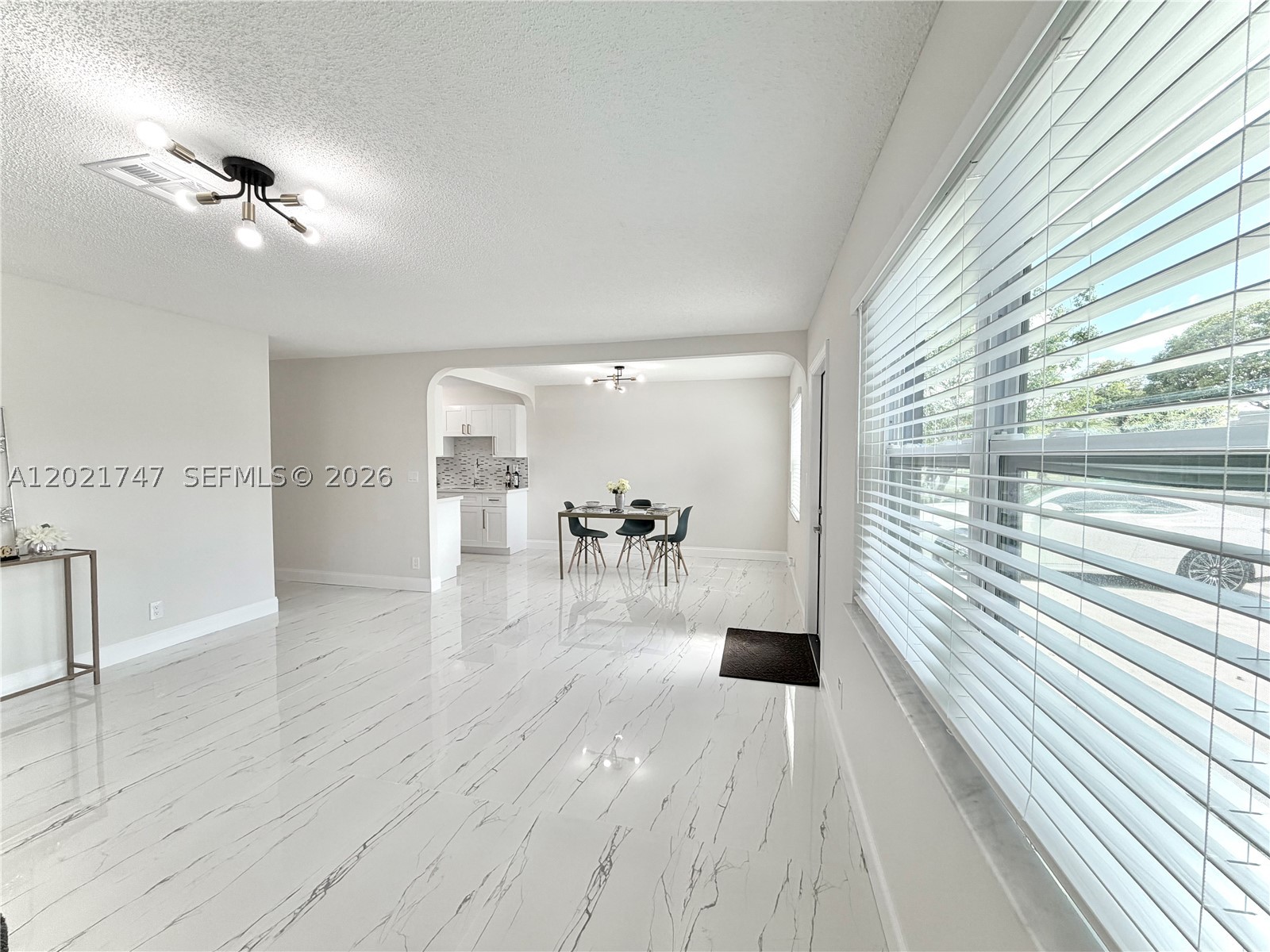 SANDERS PARK - Residential