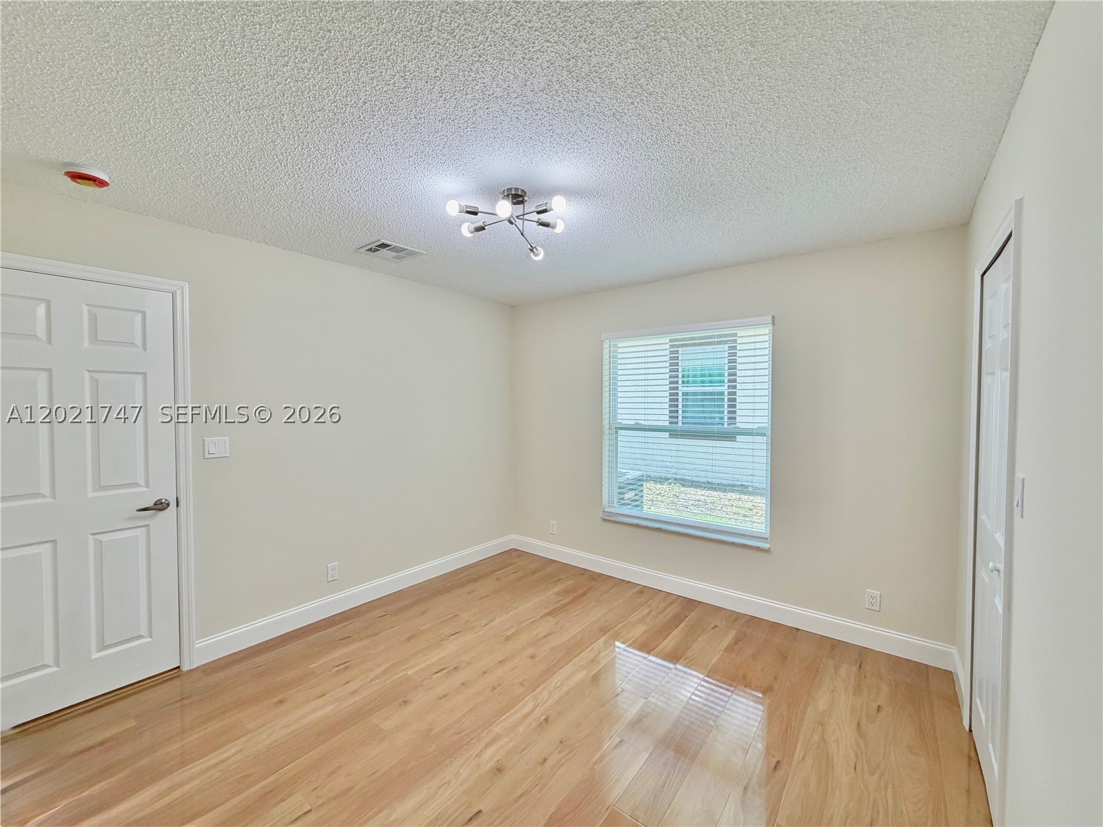 SANDERS PARK - Residential