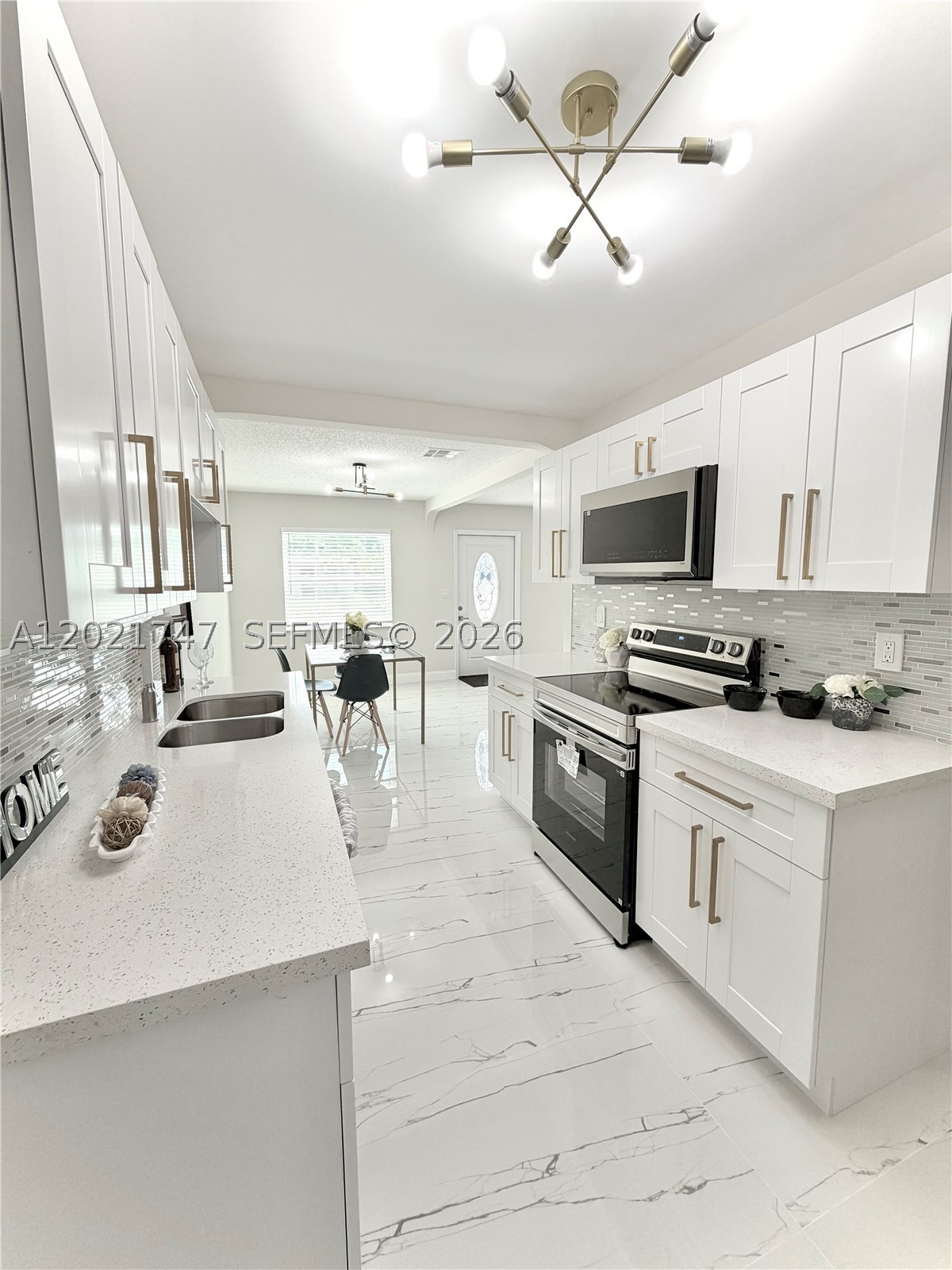 SANDERS PARK - Residential