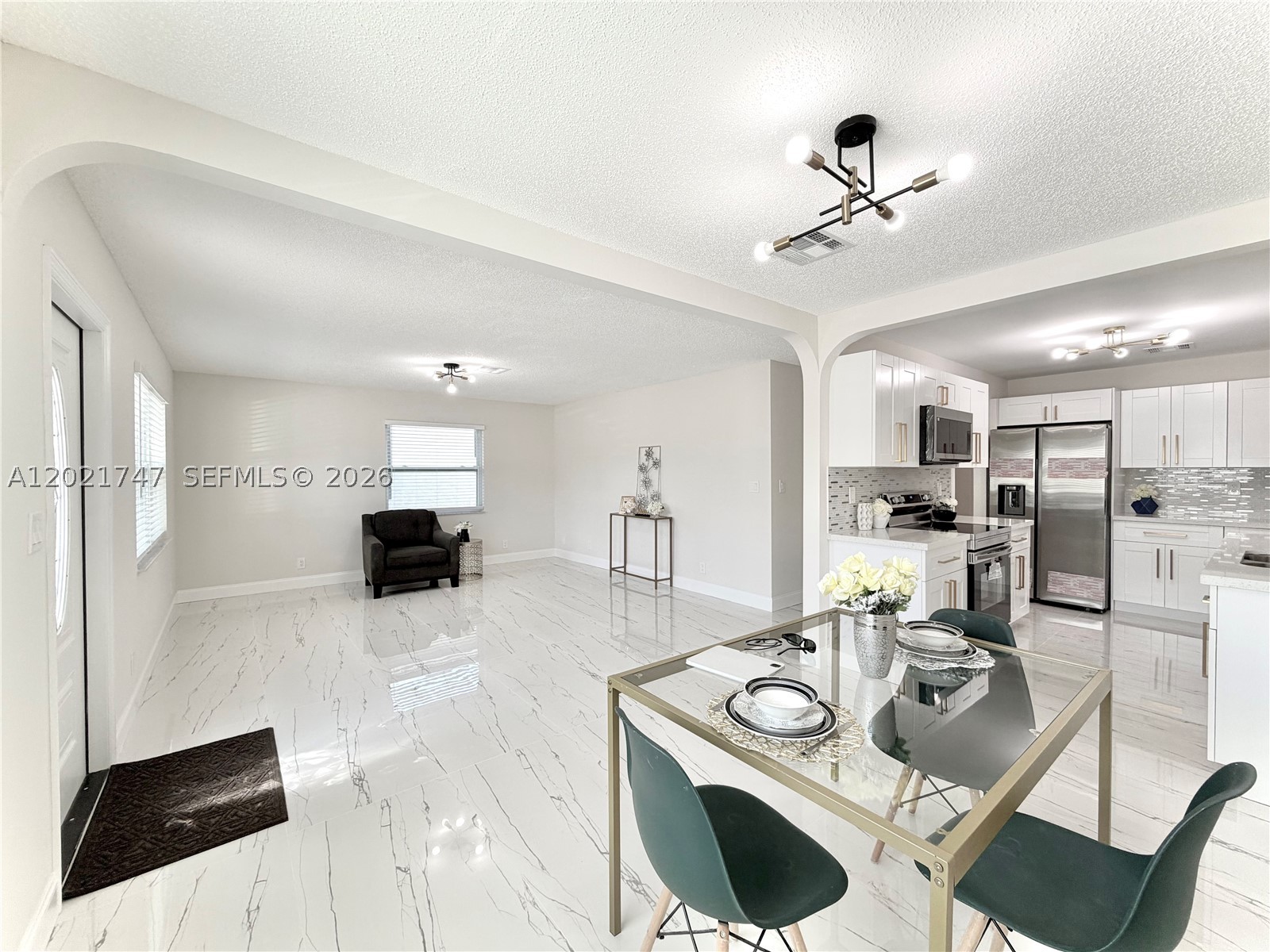 SANDERS PARK - Residential