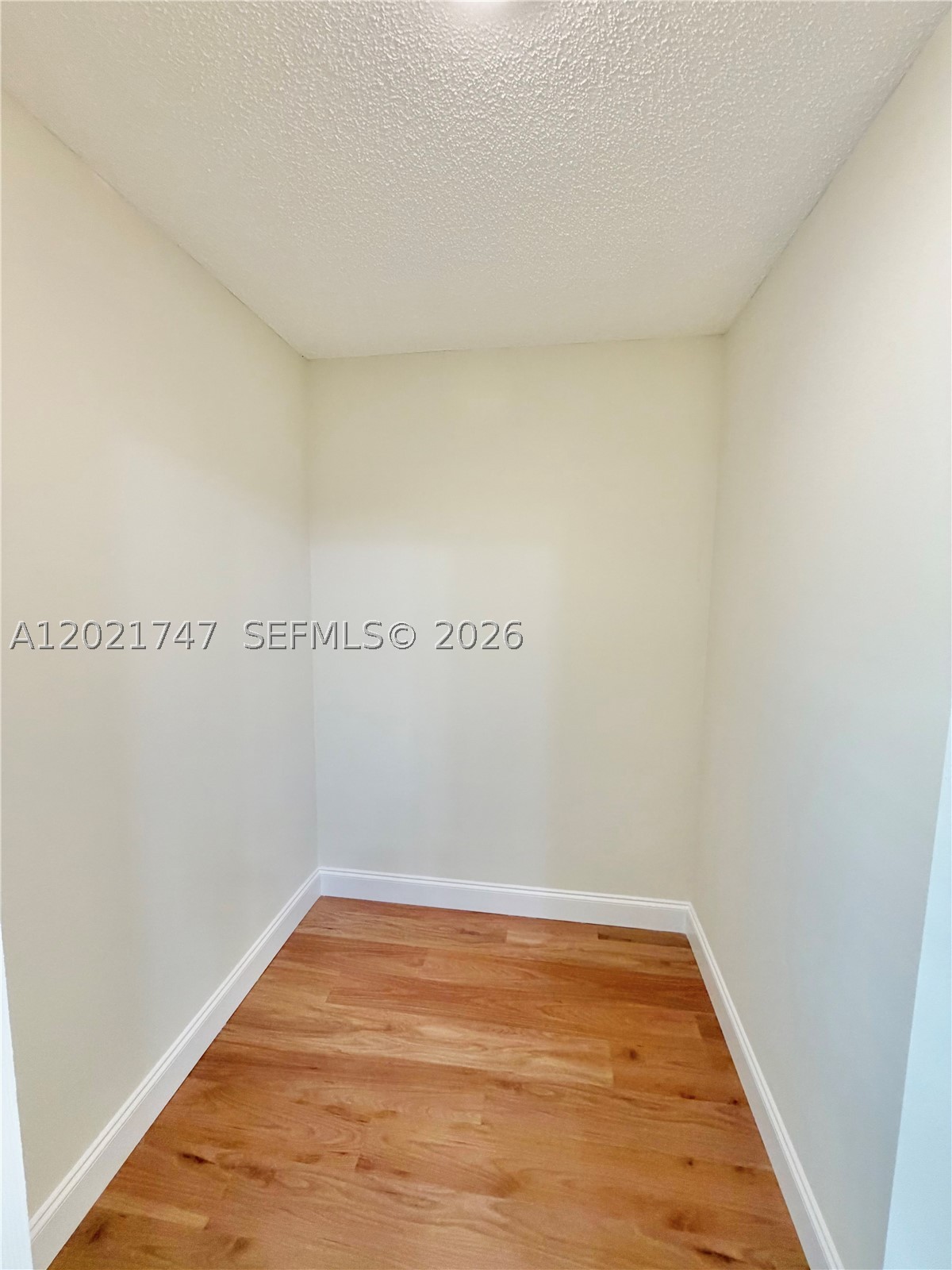 SANDERS PARK - Residential